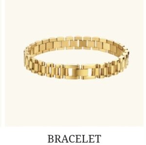 Elegant Gold Bracelet for Women